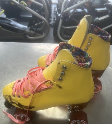 Used Moxi Senior Rec Fitness Skates Yellow Senior 10 11497-c000158515