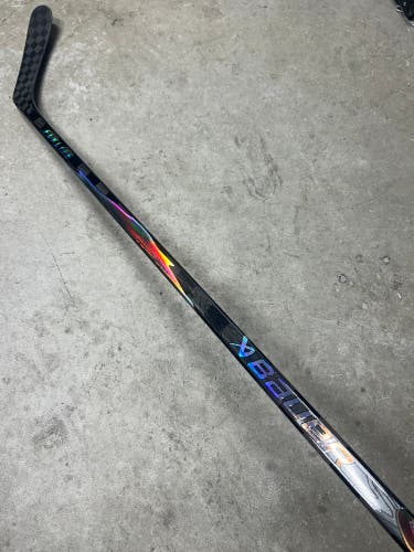 77 Flex Custom P28 Senior Bauer Flylite Right Hand Hockey Stick NHL Pro Stock (New)