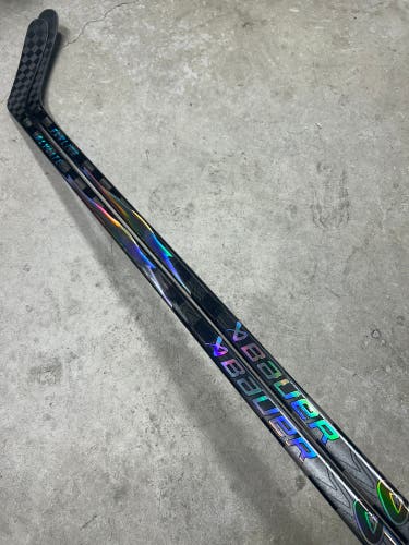 2 PACK 77 Flex Custom P28 Senior Bauer Flylite Right Hand Hockey Stick NHL Pro Stock (New)