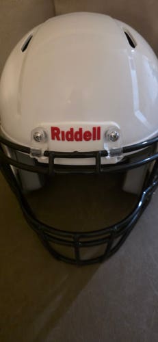 Youth Medium Riddell Speed Icon Helmet (New)