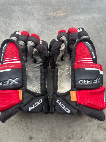 CCM Tacks XF Pro Gloves 12" (Used)