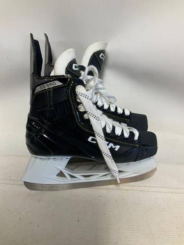 Used Ccm Tacks As 550 Intermediate Hockey Skate Intermediate 6.0 11823-s000039572