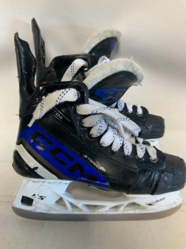 Used Ccm Jetspeed Xtra Senior Hockey Skate Senior 5.5 11823-s000039624