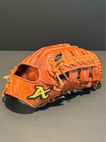 Rare Japanese Atoms MIJ RH Outfield Baseball Glove 12.75" (Used)