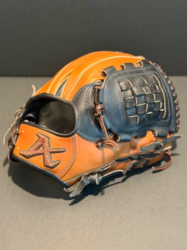 Rare Japanese Atoms custom MIJ RH Infield Baseball Glove 11.75" (Used)