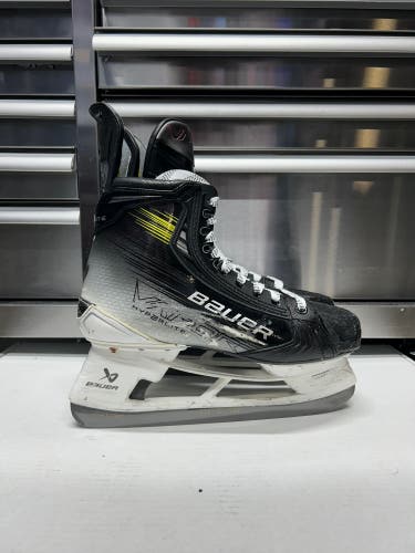 Bauer Vapor Hyperlite 2 Hockey Skates Size 9.5 FIT 1 280mm (Used) NHL Pro Stock