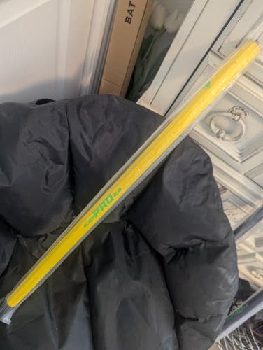 New Banana Icon Pro 2.0 Composite Lacrosse Shaft
