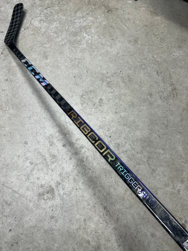 55 Flex P88M Senior CCM RibCor Trigger 9 Pro Right Hand Hockey Stick Pro Stock (New)