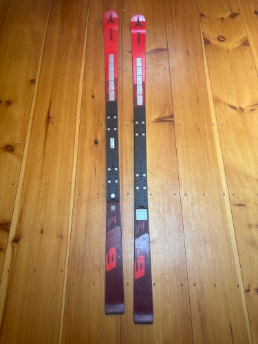 2023 Atomic GS Race Ski 180 cm Without Bindings (Used)