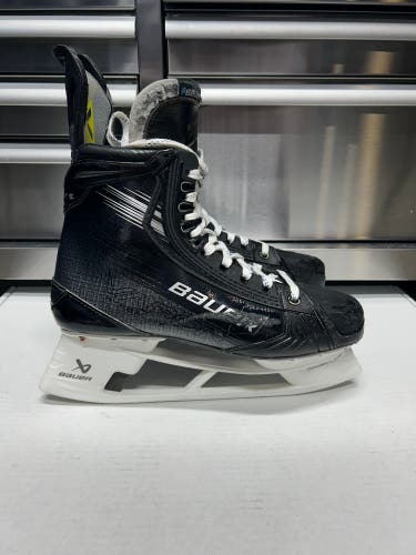 Bauer Vapor Hyperlite 2 Hockey Skates Size 10.5 FIT 1 296mm (Used) NHL Pro Stock