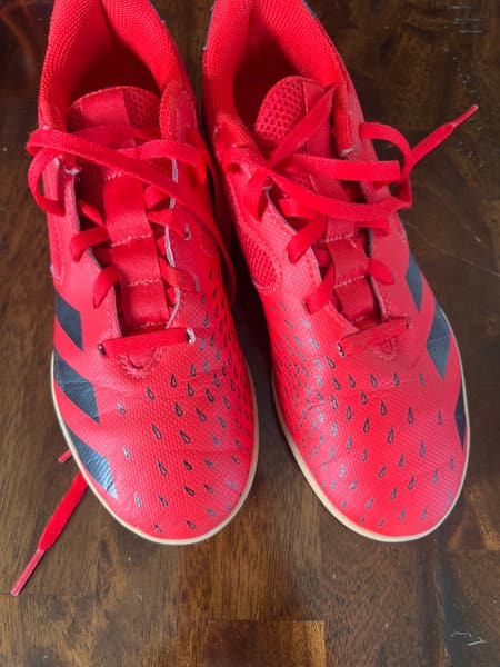 Unisex 3.5Y (Big Kids / Youth) Youth Adidas Predator Indoor Shoes (New) | SidelineSwap | Buy and Sell on SidelineSwap Unisex 3.5Y (Big Kids / Youth) Youth Adidas Predator Indoor Shoes (New) | SidelineSwap | Buy and Sell on SidelineSwap