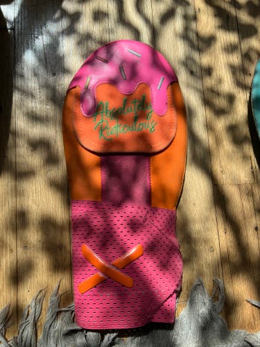 Strawberry sherbet aria sliding mitt