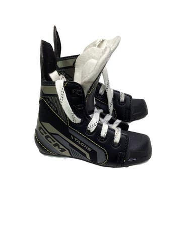 Used Ccm As550 Youth Hockey Skate Youth 08.0 11347-s000270506