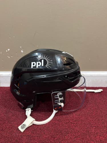 Medium CCM Tacks 710 Helmet Item #LHB16