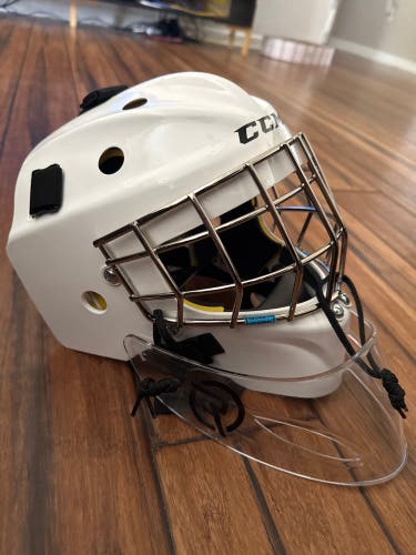 Youth CCM Axis 1.5 Goalie Mask (Used)