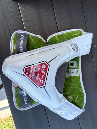 Large Adult Maverik M5 Shoulder Pads (New)