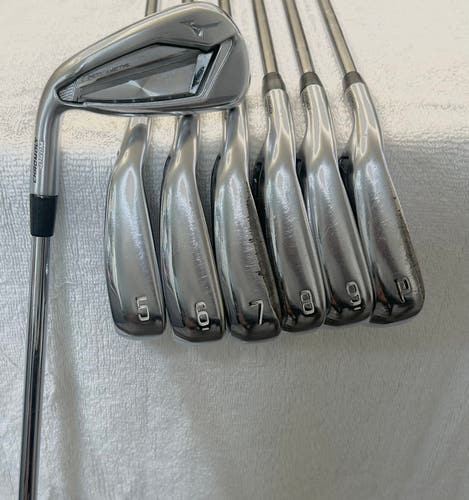 Men's 2019 Mizuno JPX 919 Hot Metal Left Hand Iron Set Stiff Flex (Used)