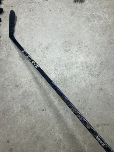 75 Flex P28 Senior CCM RibCor Trigger 9 Pro Right Hand Hockey Stick Pro Stock (Used)