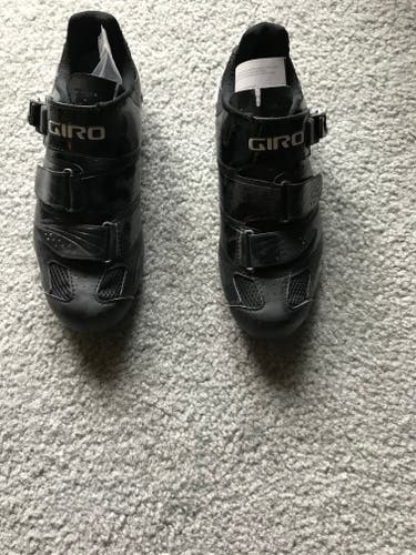 Black Women's Adult Size M 7.0 (W 8.0) Giro Cycling Shoes (New)