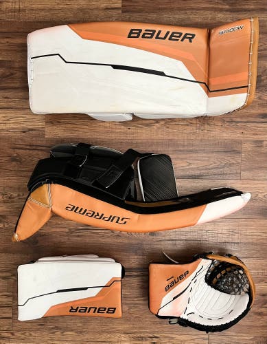 33”+1.5” (Small) Bauer Hyperlite 2 Pro Custom Full Set (Used)