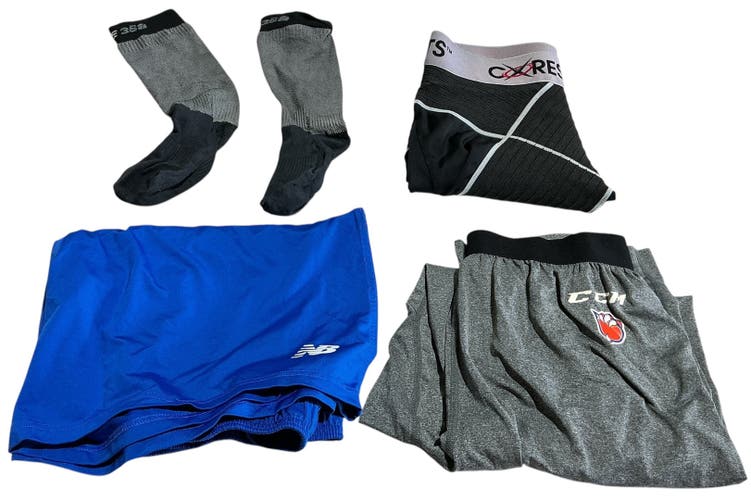 Large Bakersfield Condors Hockey Apparel Bundle (Used) 7918 (A R6 S4 L2)