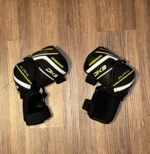 Warrior Alpha DX3 Senior Medium Elbow Pads