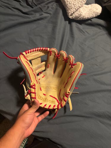 Wilson A2000 RH Baseball Glove 11.5" (Used)