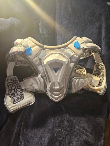 XL Adult True Zerolyte Shoulder Pads (Used)