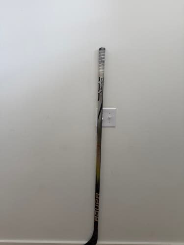 Intermediate Bauer Vapor Hyperlite 2 Right Handed Hockey Stick P92 55 Flex (Used)