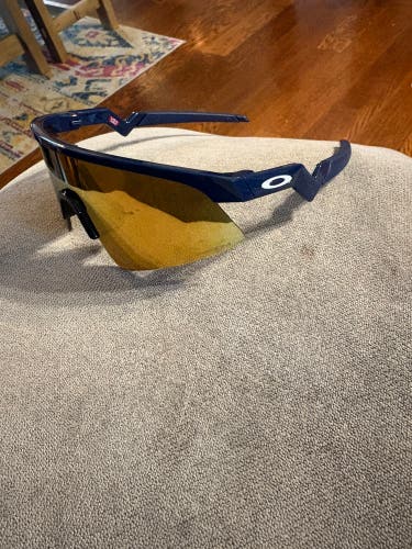 Oakley Resistor Sweep Sunglasses (New)