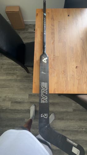 Senior Bauer Vapor Hyperlite 2 Regular Goalie Stick 26" Paddle (Used)