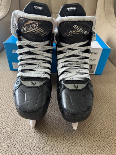 Bauer Supreme Shadow Hockey Skates Size 5.5 (Used)