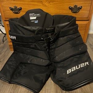 Senior Large 2022 Bauer Pro Hockey Goalie Pants (Used)