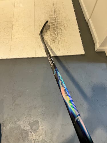 Senior Bauer Vapor Flylite Left Hand Hockey Stick P28M 95 Flex (New)