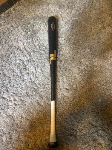 2022 Tucci BO11 Maple Bat (-3) 30 oz 33" (Used)