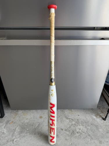 Miken Freak Maxload Composite Bat 28 oz 34" (Used)
