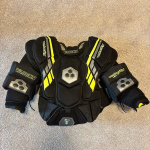 Medium Vaughn Velocity VE8 Junior Goalie Chest Protector (Used)