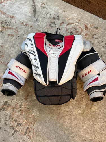 Medium CCM EFlex 5.9 Goalie Chest Protector (Used)