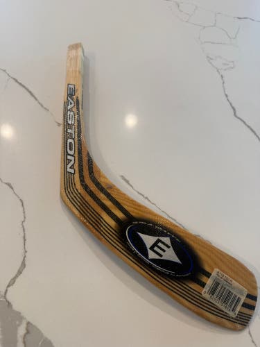 Easton Right Handed Stick Blade Mid Pattern (New)