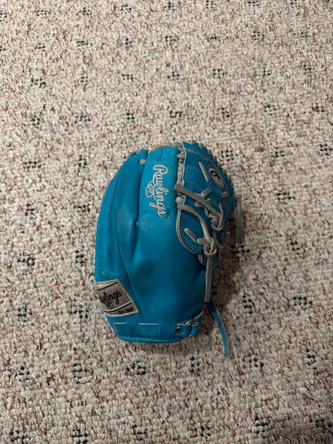 2025 Rawlings Heart of the Hide RH Pitcher's Baseball Glove 11.75" (Used)
