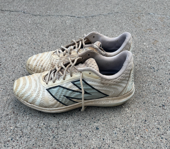Men's Size M 11.0 (W 12.0) New Balance (Used)