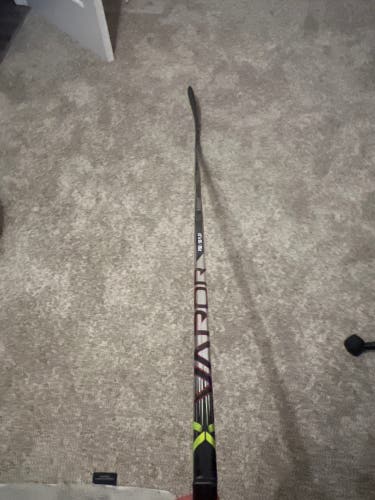 Intermediate Bauer Vapor Hyperlite 2 Right Handed Hockey Stick P92 55 Flex (New)