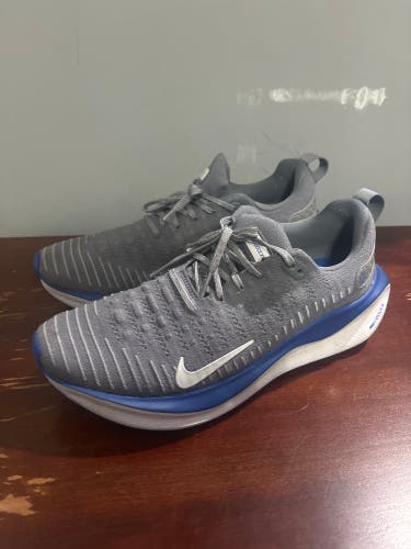 Unisex Size M 11.0 (W 12.0) Adult Nike Shoes (Used)