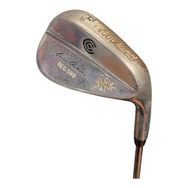 Used Cleveland Tour Action Reg 588 Golf Chipper Rh Pitching Wedge 11375-s000365978
