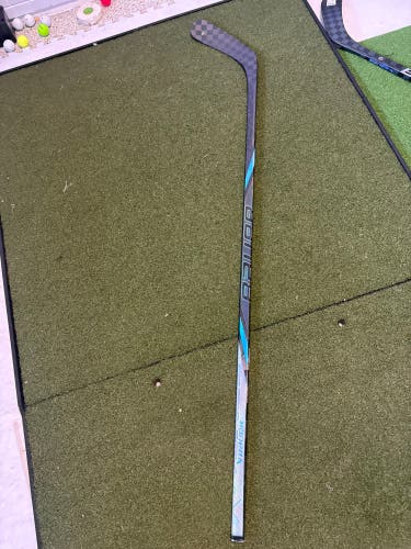 Intermediate Bauer Nexus Tracer Left Hand Hockey Stick P92 55 Flex (Used)
