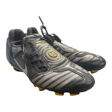 Used Nike Soccer Cleats Black Junior 05 11375-s000367236