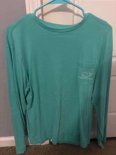 Green Medium Adult Unisex Shirt (Used)