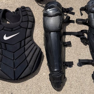 Nike Diamond Elite Catcher's Set (Used)