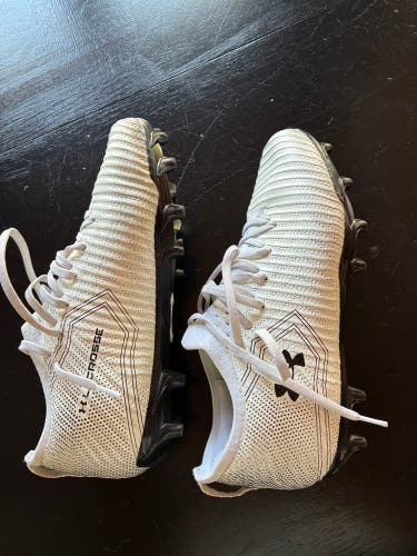 White UA 10.5 Men’s Lacrosse Cleats