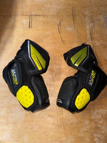 Intermediate Medium Bauer Supreme Ultrasonic Elbow Pads (Used)